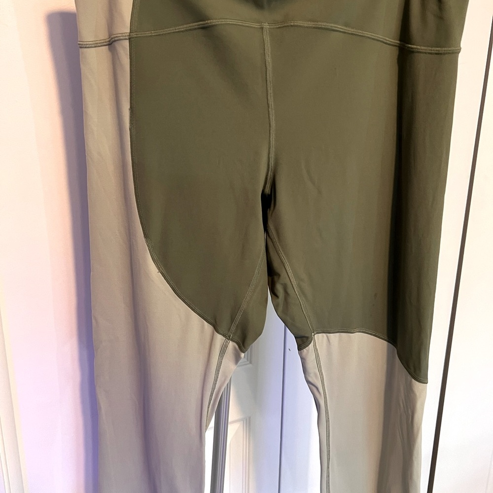Lululemon Colour Block High-Rise Crop Leggings
